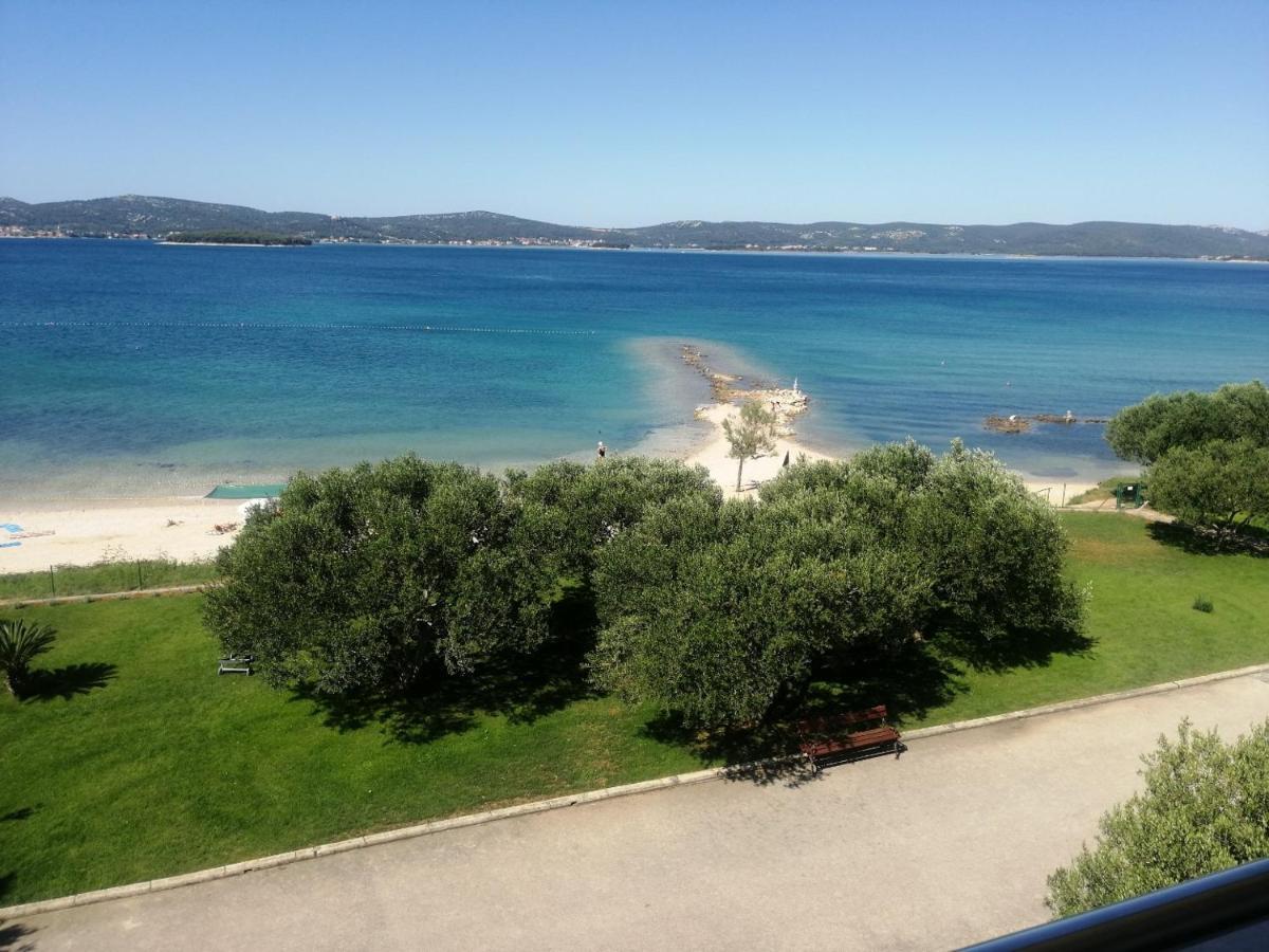 Maria'S Lägenhet Biograd Na Moru Exteriör bild
