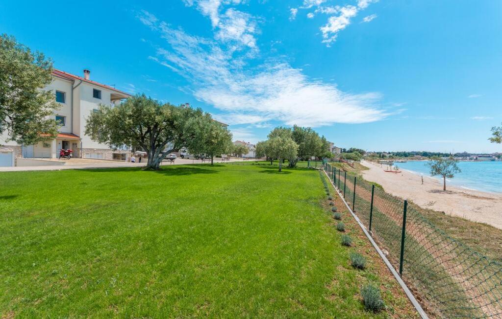 Maria'S Lägenhet Biograd Na Moru Exteriör bild
