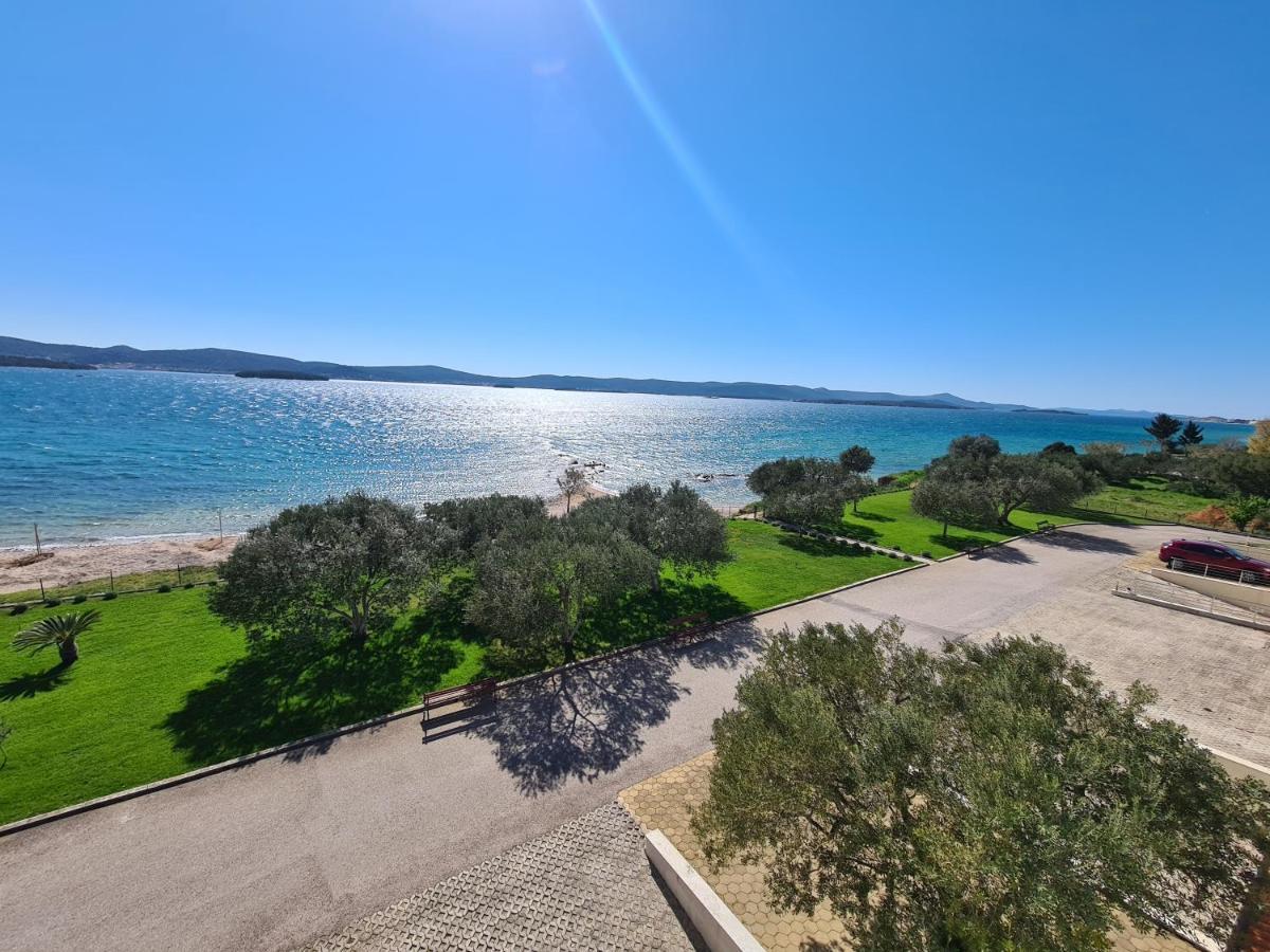 Maria'S Lägenhet Biograd Na Moru Exteriör bild